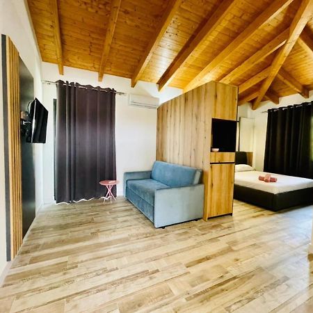 Adriatik Hotel Вльора Екстер'єр фото