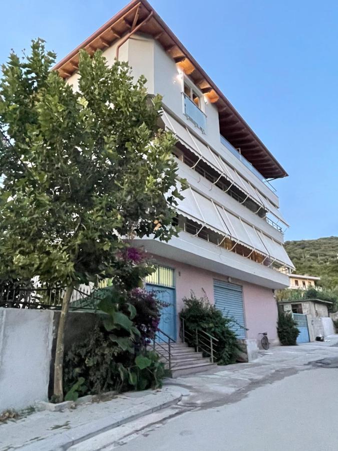 Adriatik Hotel Вльора Екстер'єр фото