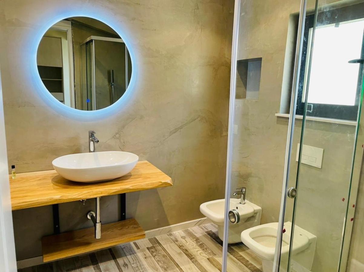 Adriatik Hotel Вльора Екстер'єр фото